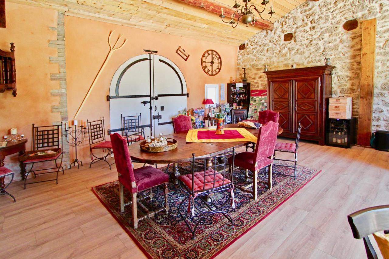 Hotel Fontaine des Magnarelles Althen-des-Paluds Esterno foto