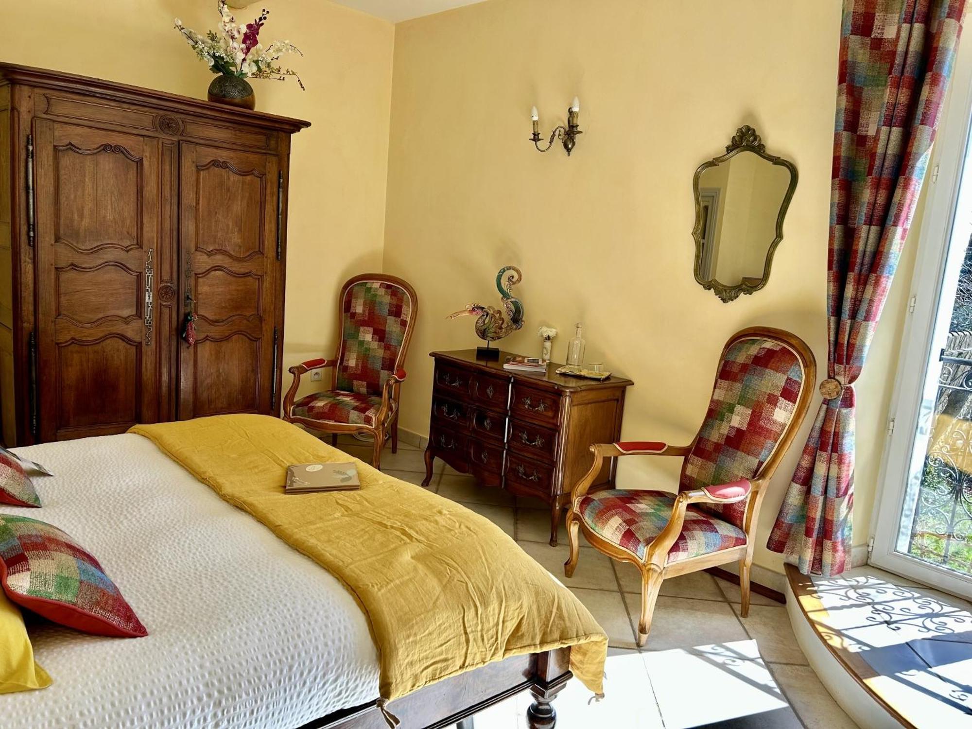 Hotel Fontaine des Magnarelles Althen-des-Paluds Camera foto